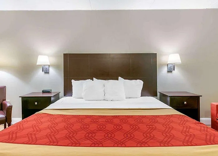 Econo Lodge Northeast